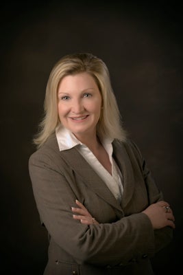Portrait of Carla Renneberg, Associate.