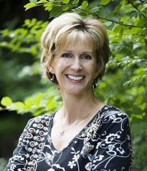 Photo of Elizabeth Morgan