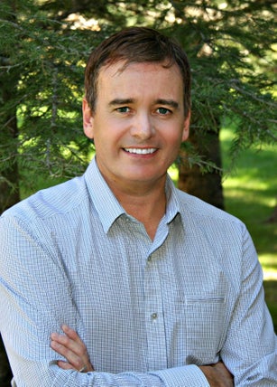 Photo of Jeff MacKinnon