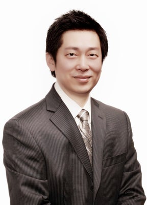 Portrait of Leroy Lu, PhD., REALTOR®.