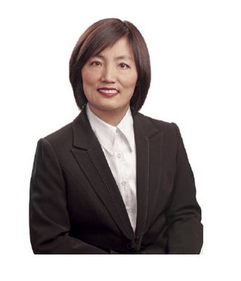 Portrait of Joanne Liu, Associate.