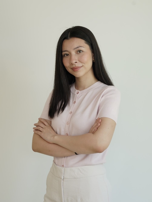 Image of Valerie Stefanov, Associate