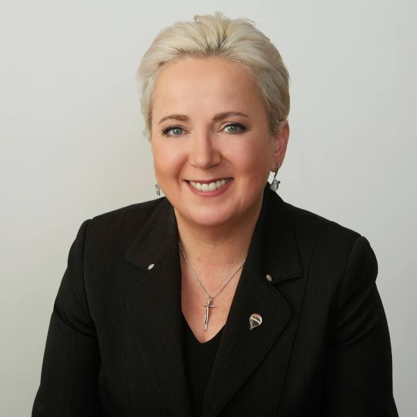 Katherine Zarembski, Associate