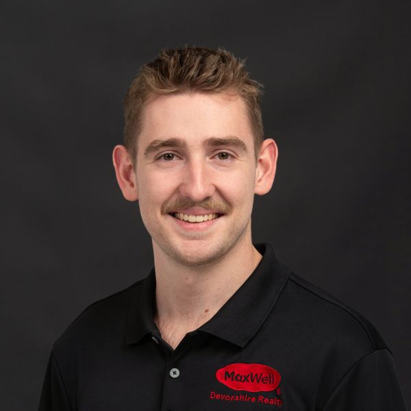Jacob Tchir, Associate